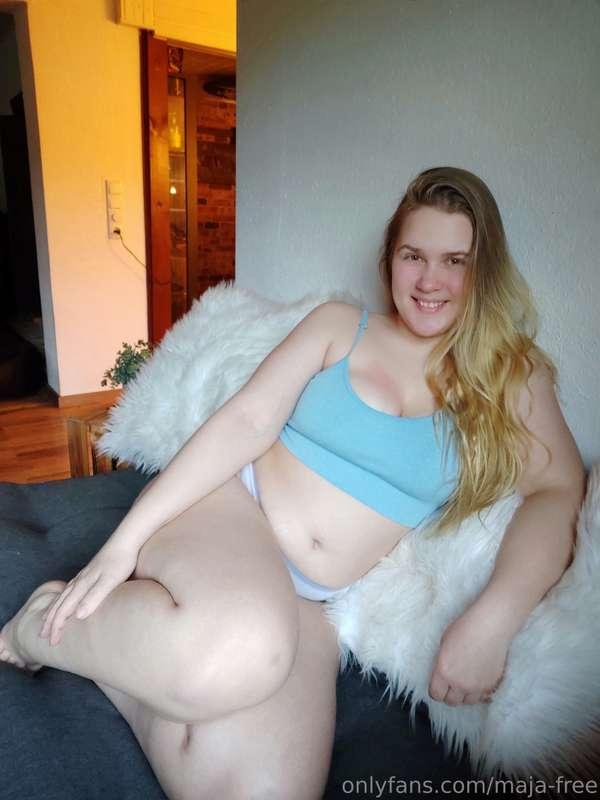 Who wants to relax with me? 😘