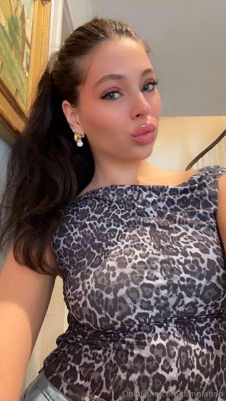 honestly? I look like trouble you’d say yes to 🙊