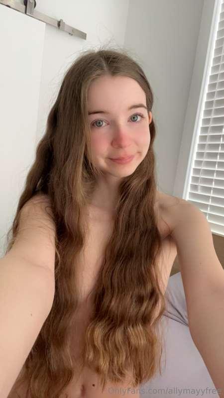 Some tit pics 🙈 Don’t worry, dirtier content to come 😈