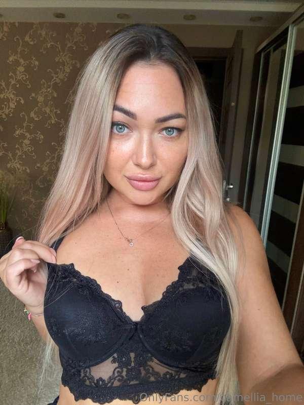 What neighborhood did your eyes fall into first thing? Aahhh..