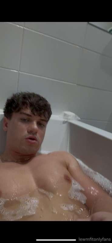 I made this bath even hotter wanna watch? 