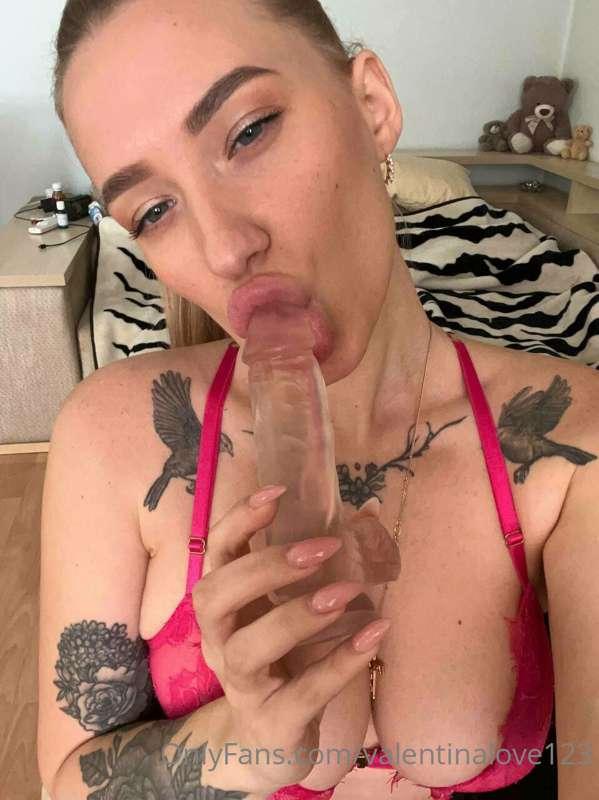 Now I have such a desire to get this big dildo out of my mou..