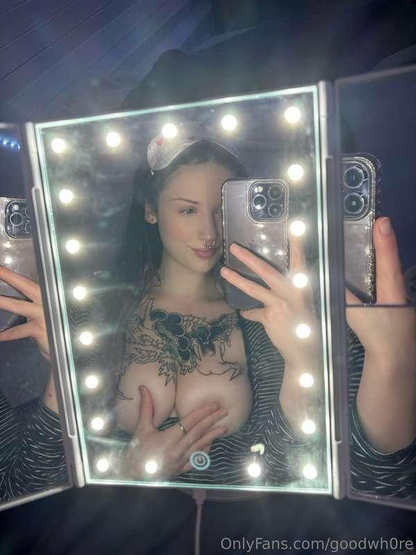 Swipe for boobies