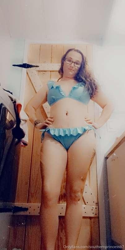 Sky blue bikini show anyone?? 🔥💯❤