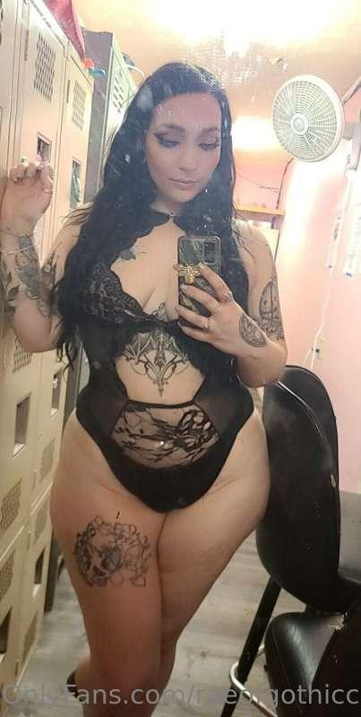 Unlock for some damn good stripper content… definitely some ..