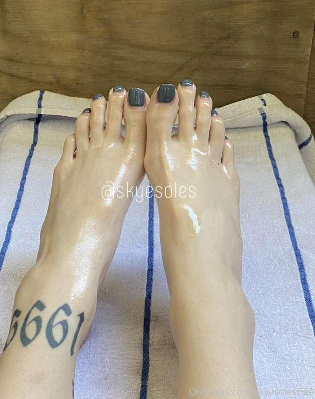 i need $60 to get a new pedi! tip to help me reach my goal 🥺..