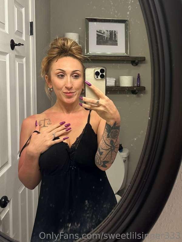 the worst tan lines ever 😂 still cute tho 💁🏼‍♀️
