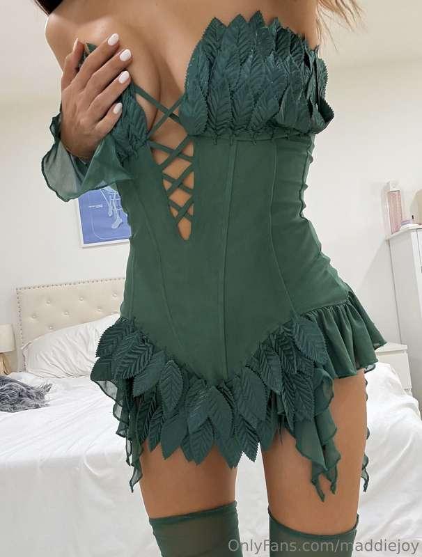 comment 💚 if you love this dress