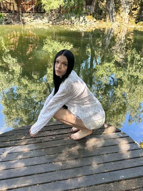 Nature’s reflection is just as calm as my soul today😌🍃🤍