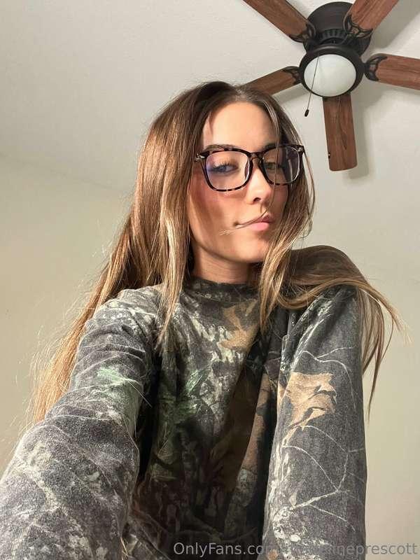 i just realized you can't even see me in this pic