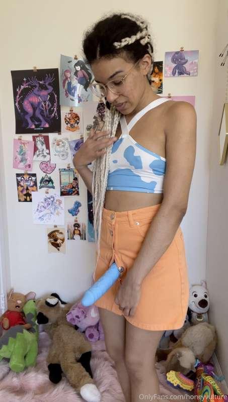 New vid I just sent out is sooooooo cute I can barely stand ..