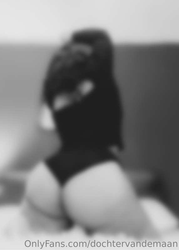 Hola bebe 🖤 esta semana tenemos nuevo set en mi pagina VIP @..
