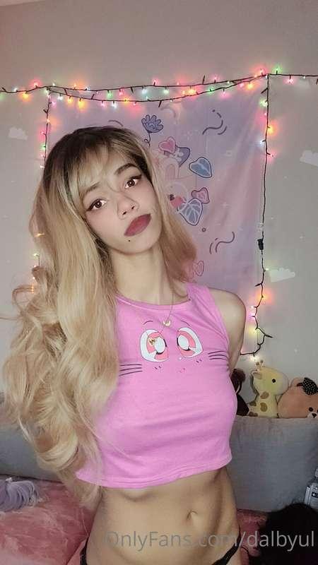 A little more of just me having some fun taking photos 💕💕💕

..