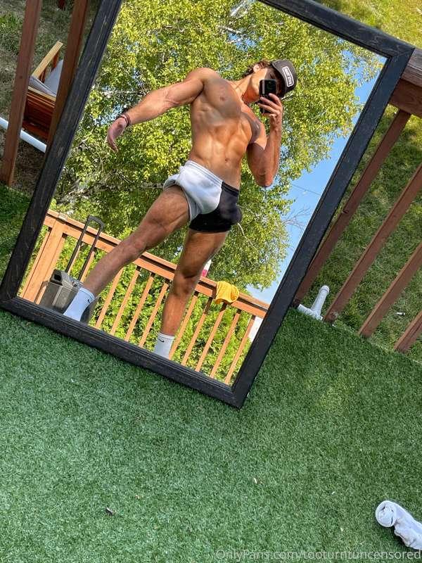 lol wanna bust? check your dm's for some dick 😉🍆