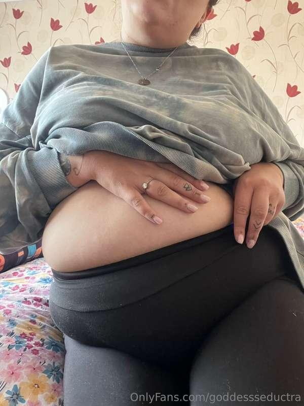 You’re not ready for mommy’s curves 😈