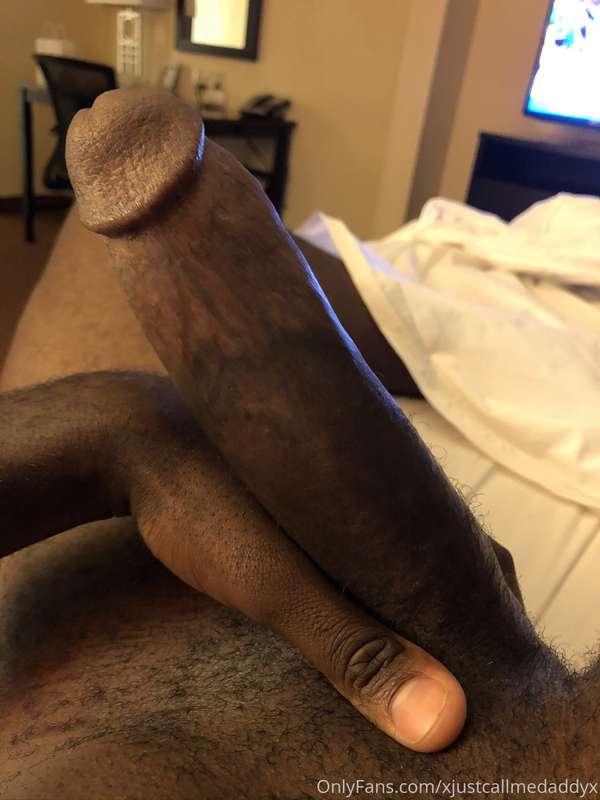 In this hotel room bored...I dont Jack off so can you help m..