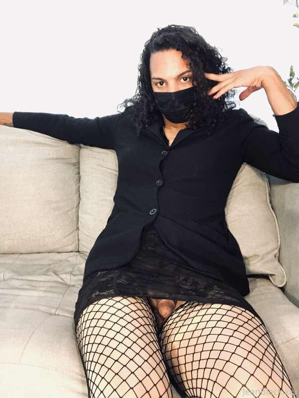 i tell you to come into my office and I ask if you would sit..