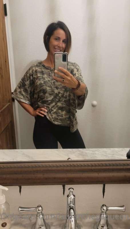 New hair... inverted bob cut ✂️  you like?