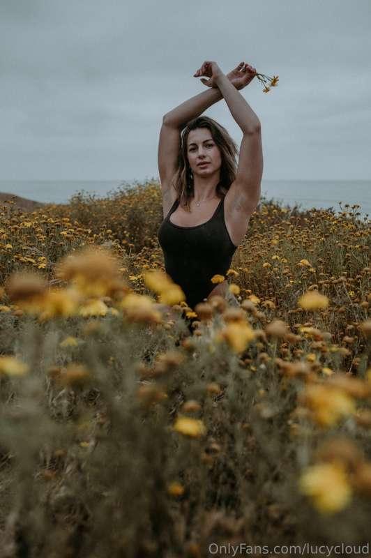 Brb: rolling around in the flowers 🥰🌼