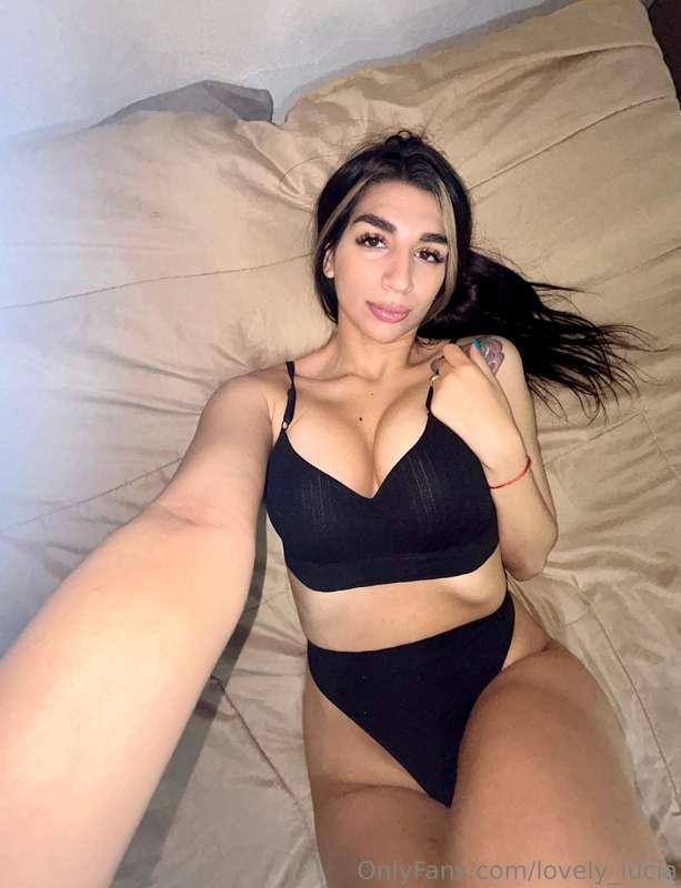 Imagine waking up next to me, I suck your cock first thing i..