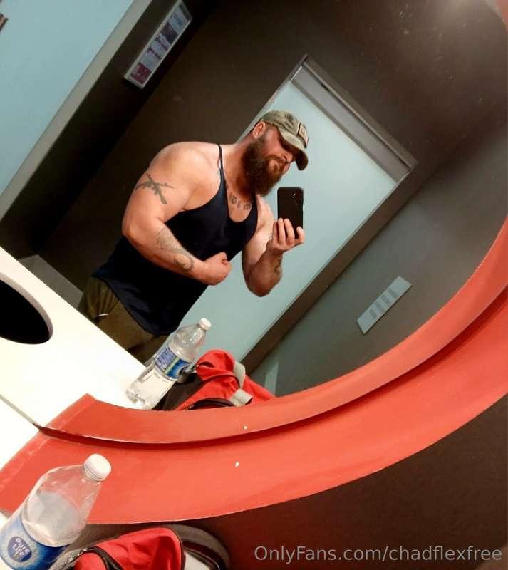 Who's gonna have a post workout protein shake 🍆💦 with me??