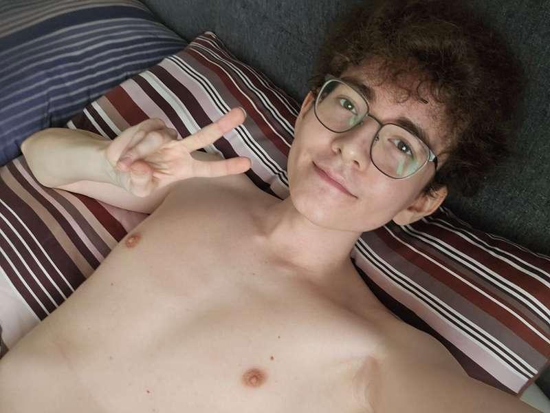 prettyboi2000x image #6