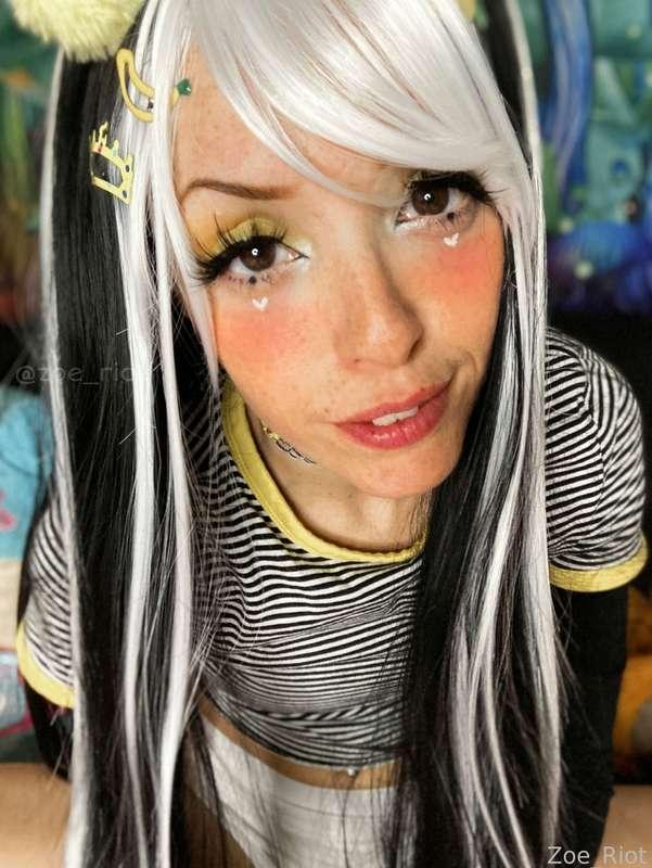 zoe_riot image #10