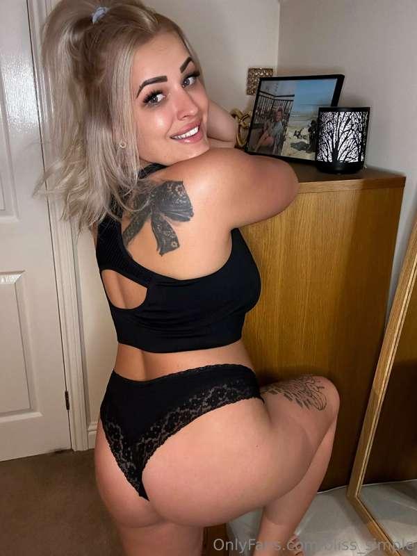any last words before you get smothered?
👅🍑