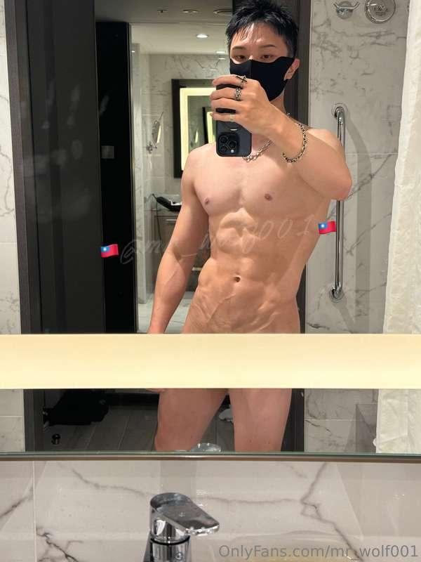 Like what you see, or need a closer look? 😈💦