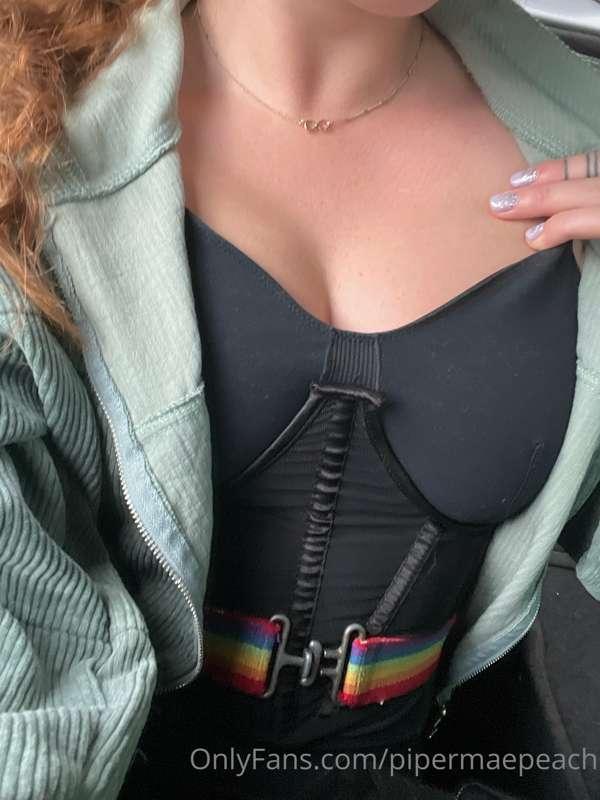 I wish your hands were all over me 😈