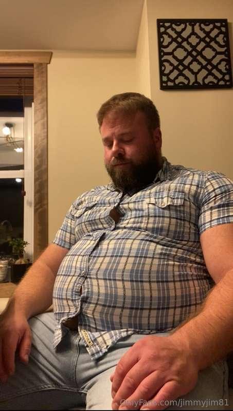 Big dad eating big 