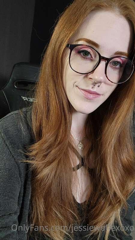 Titties before my live stream! I stream every night! Have yo..