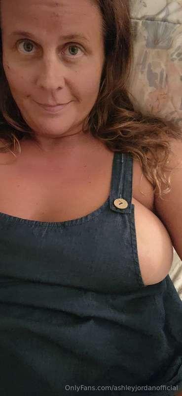 Can you say goodnight to my tits? 😉🙈