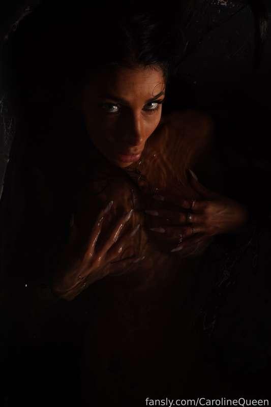 carolinequeen image #1