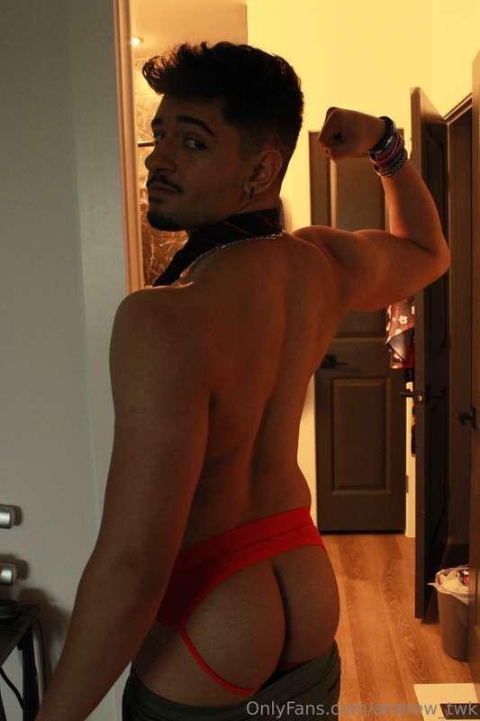 Are you ready to get a taste of this ass ? 😈