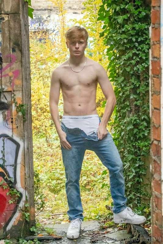Few photo shoot pics 😘👀