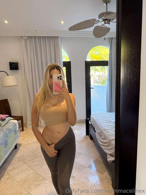 mommacelinex image #1