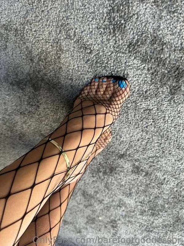 I’m so sad noone wants to fund my pedi this month! Can’t mak..