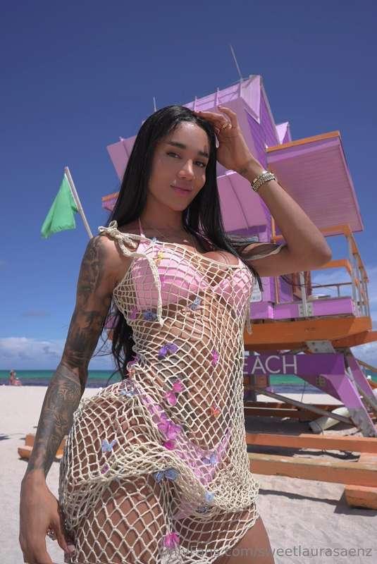 sweetlaurasaenz image #1