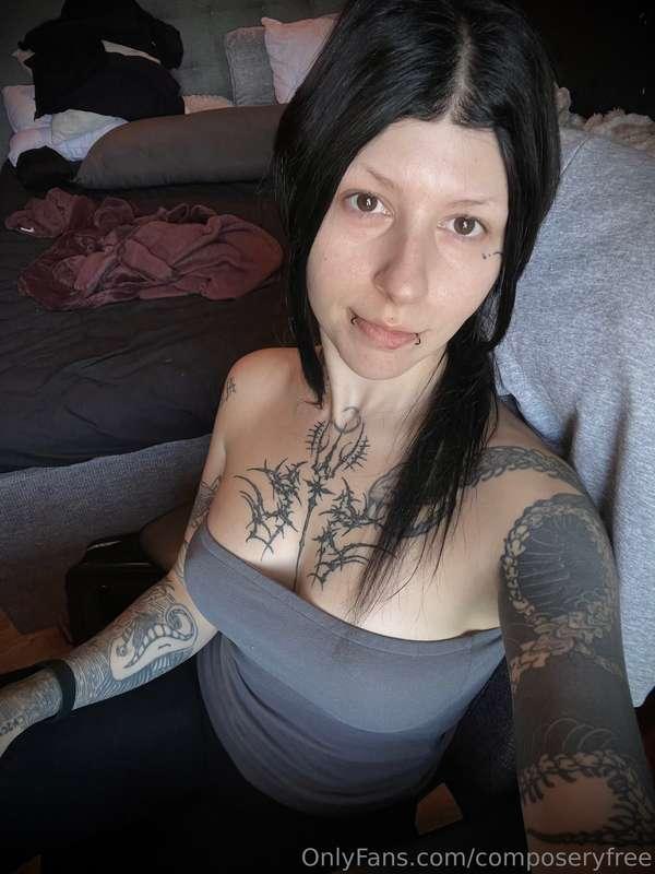 Good morning, with a random titty flash :D 