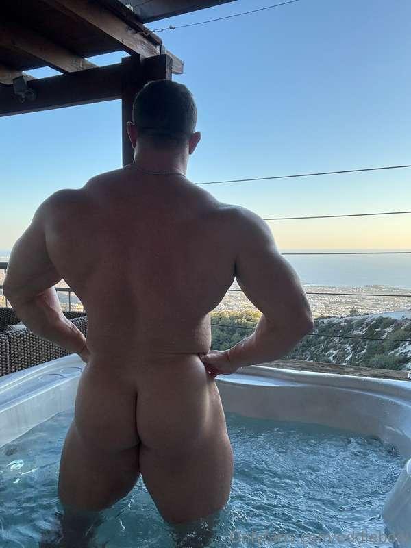 How's the view? 🍑😏