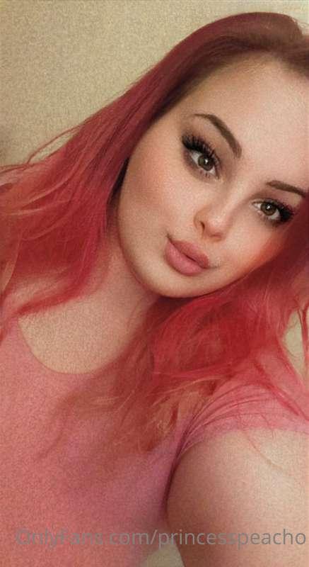 I am * online* NOW send me a dm let's chat! 🥰
-
