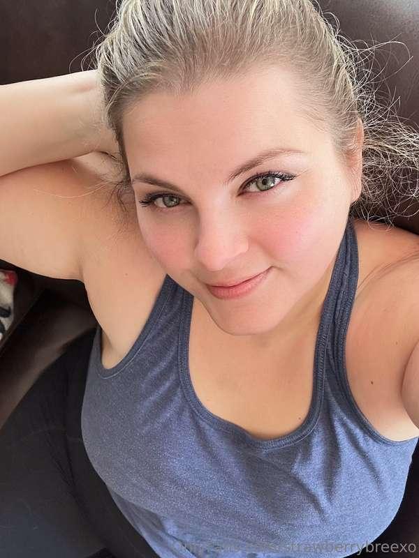 Just got back from the gym earlier. Swipe 👉 if I can show my..
