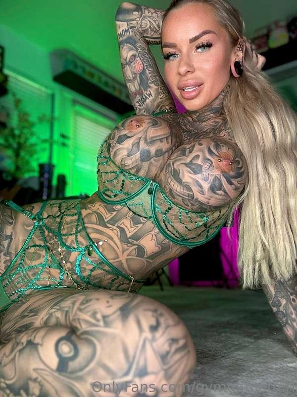 I need your cum NOW 😈💚