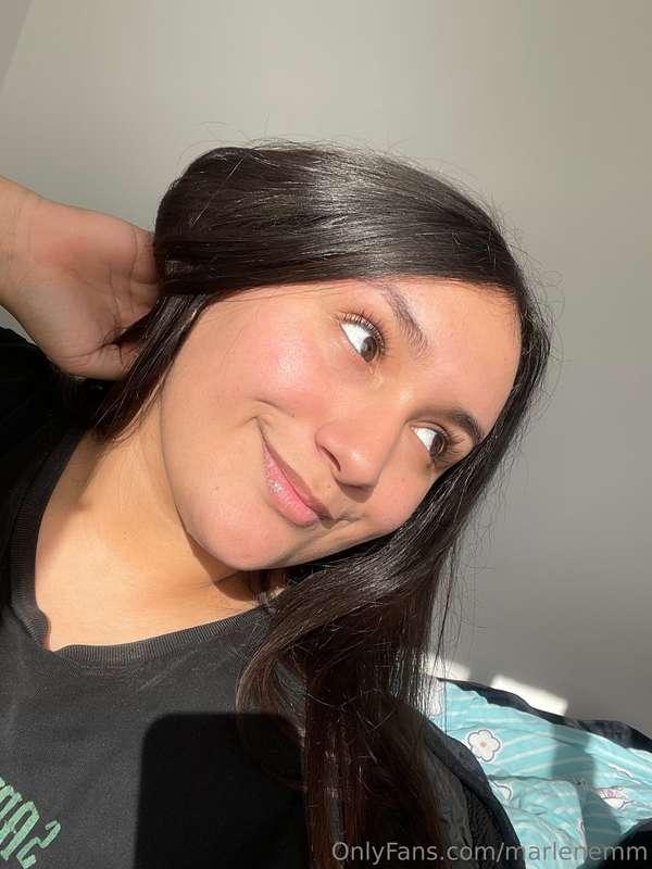 In addition to a pretty body I am also a pretty face 🤍🥰