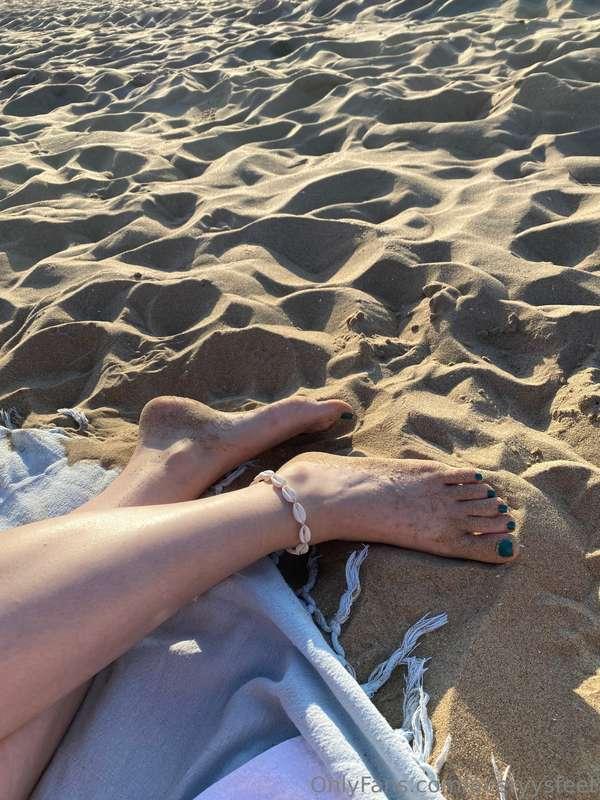 averyysfeet image #4