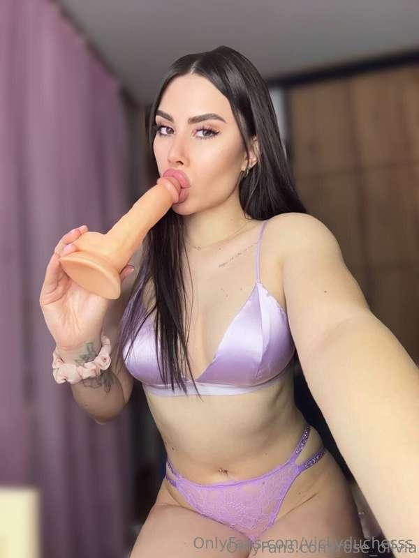 vickyduchesss main image