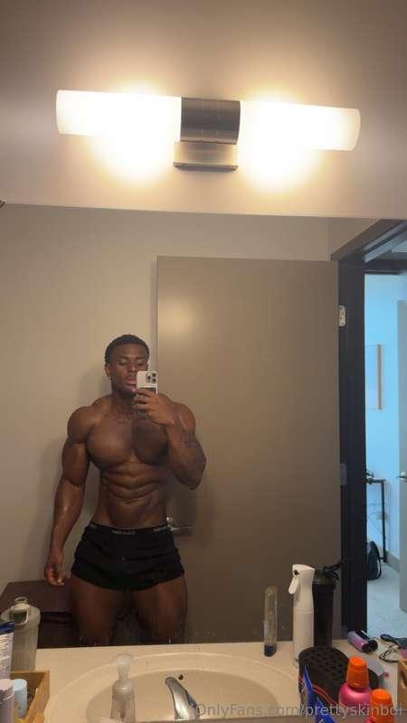 Comment “yes” if you’re ready for some 🍆 in your inbox 🥵