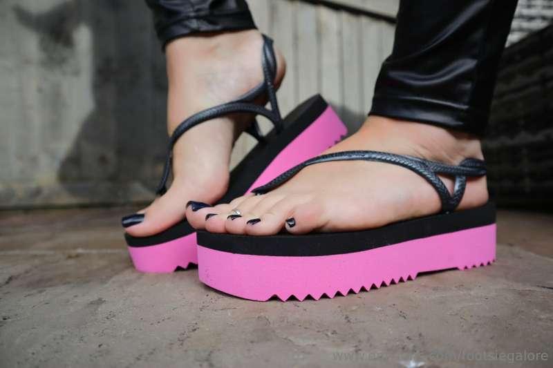 footsiegalore image #5