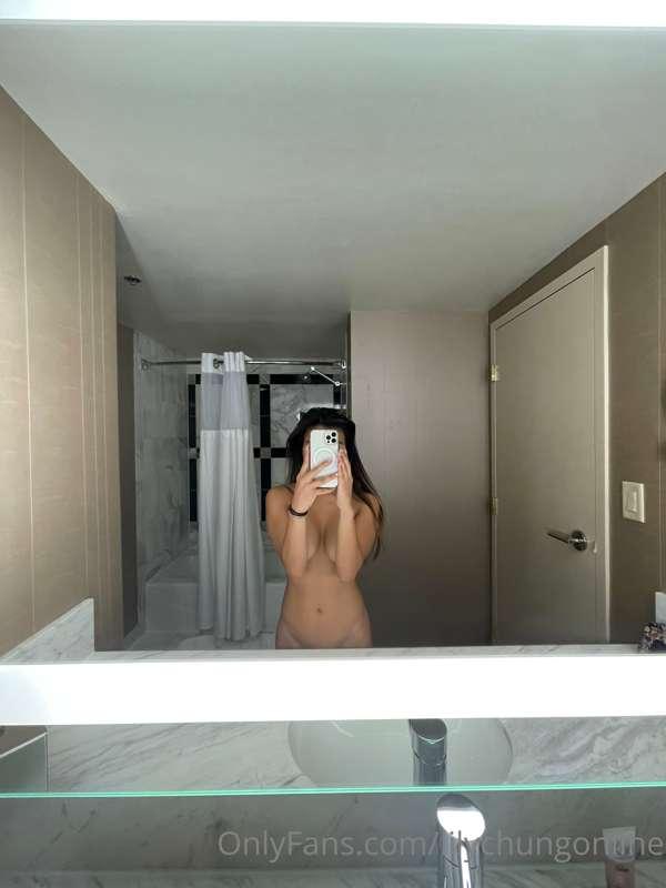 Hotel selfie for your Sunday